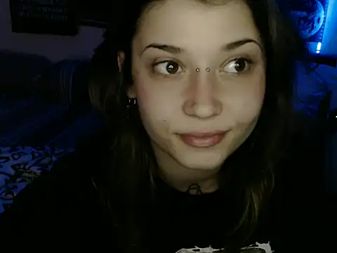 AlienforTwenty online show from February 14, 5:15 pm