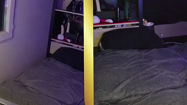 AD X  online show from February 8, 1:59 pm