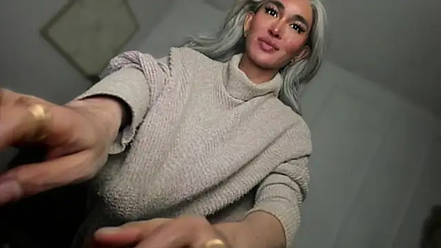 MissTransUSA online show from March 3, 6:47 pm