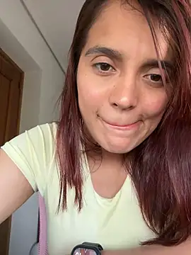 lara beker online show from April 5, 5:45 pm