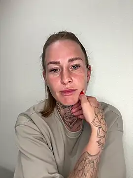 Klarry69 online show from April 11, 7:39 pm