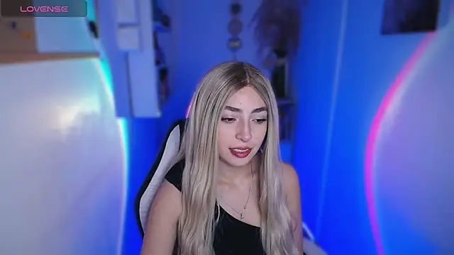 channel blondee online show from April 24, 10:56 pm