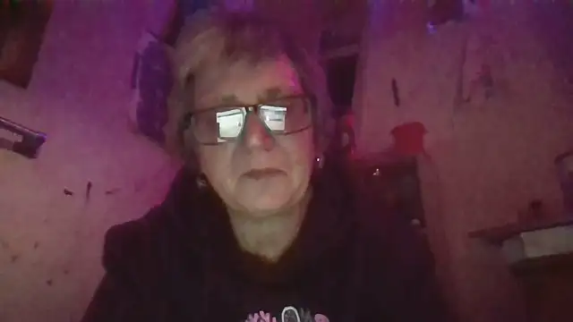 becky1111 online show from April 22, 2:52 am