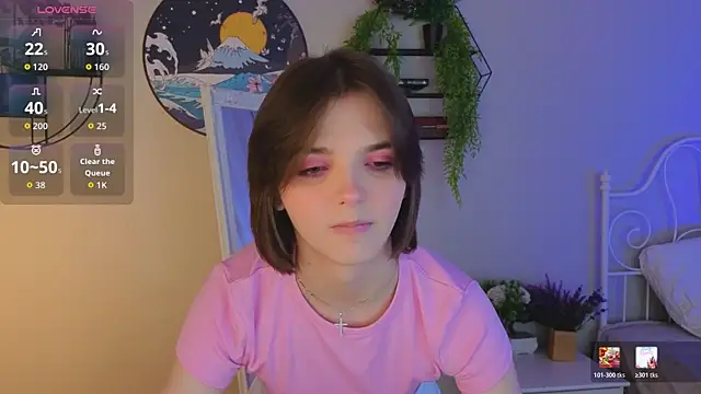 LetoriaNotley online show from April 17, 5:42 am