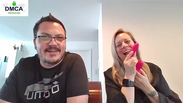 Miss-Chupagirly online show from April 7, 8:05 am