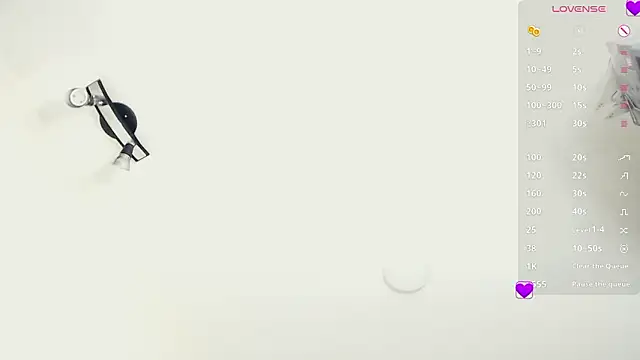 Agatha Dubois4  online show from February 3, 6:22 am