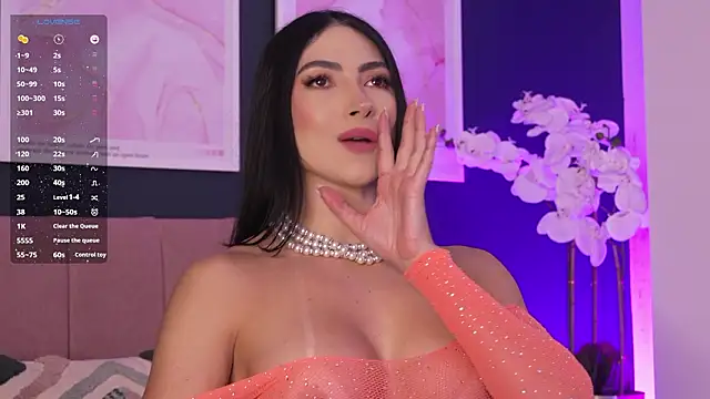 ItsTatiana online show from March 13, 4:41 pm