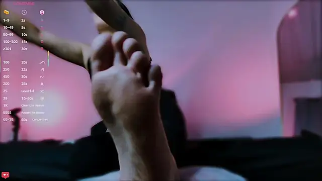 ScarlettRedsins online show from February 18, 3:38 am