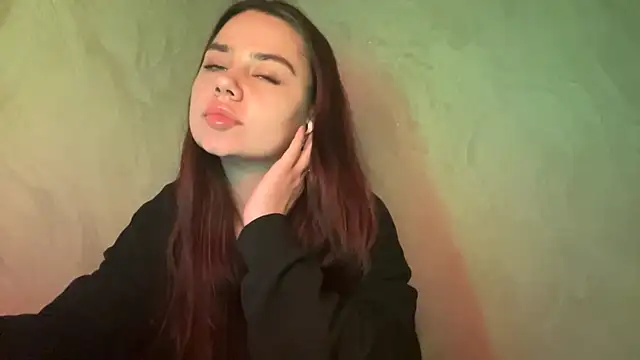 MiloyNoir online show from January 14, 7:08 pm