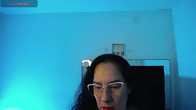 KiaraFoster online show from April 17, 11:12 am