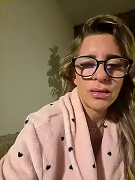 LaLynn online show from March 2, 6:47 pm