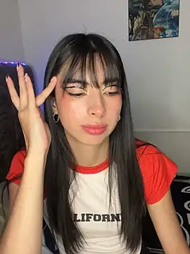 junorise23 online show from March 18, 3:44 am