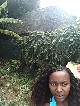 ShyNaughtyBabe online show from April 12, 10:51 am