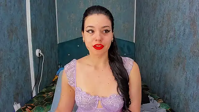 RedAssHottie online show from March 10, 6:06 am