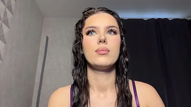 girls secrets online show from July 15, 10:09 am