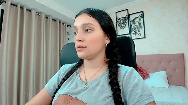 littlemolly walcott online show from March 3, 12:27 am