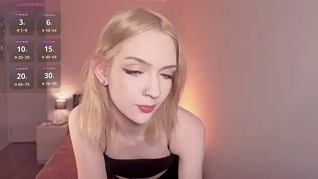 lily moony online show from April 5, 5:50 am