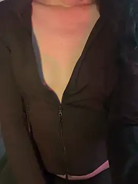 Annaluvv online show from April 26, 7:55 pm