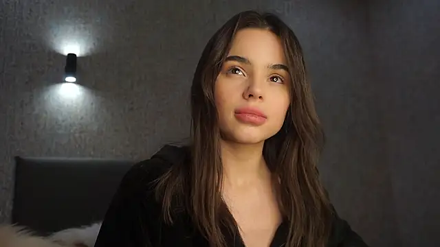 linclars online show from February 6, 1:14 pm