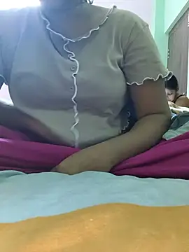 pammisingh009 online show from July 2, 4:57 pm