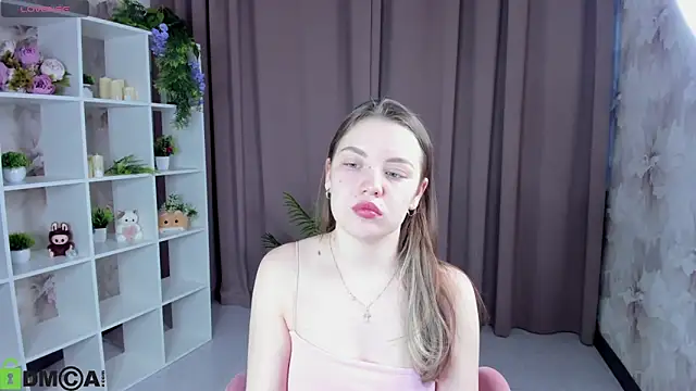 TessaDavidson online show from February 23, 12:15 pm