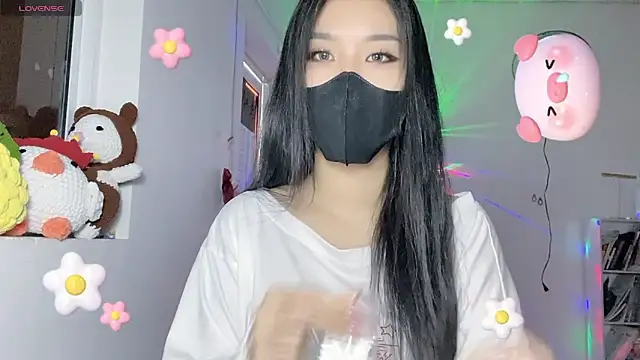 Tieu-May online show from May 28, 7:39 am