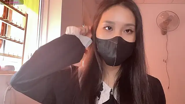 Tieu-May online show from February 26, 8:24 am