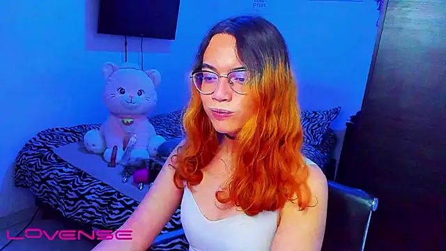 lillykittyyy online show from March 16, 3:20 am