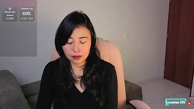 LolaOpalX online show from June 11, 1:16 am