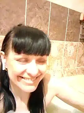 DebbieWhite online show from February 10, 10:51 am