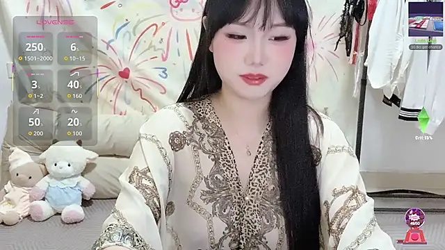 xiaoguai99 online show from May 12, 1:07 pm