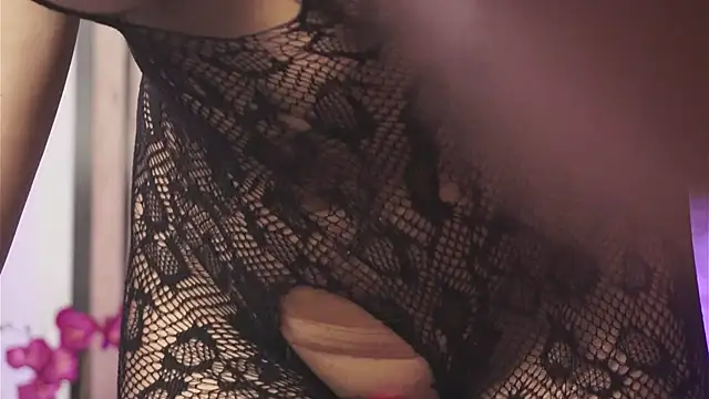 ElizaRush online show from January 8, 5:44 am