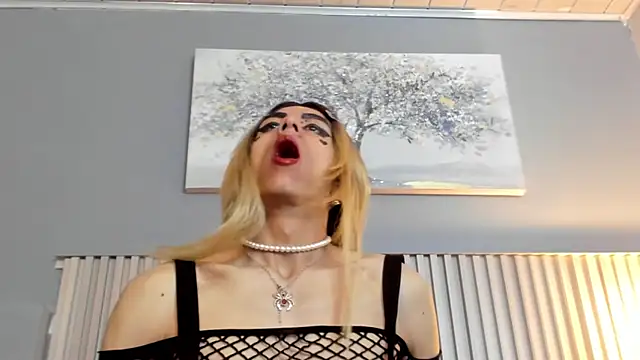 vicky fant4sy online show from January 14, 1:05 pm