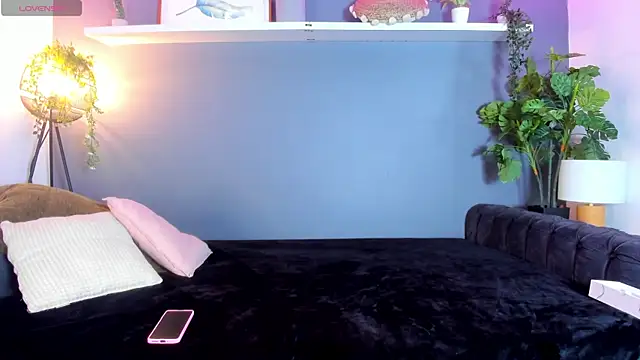 Kira Exe  online show from April 20, 11:35 am