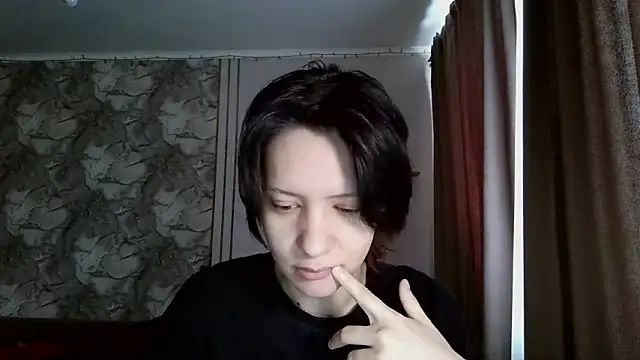 LxayBloom online show from February 20, 8:38 am