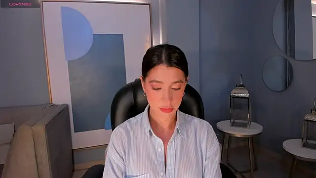GiannaWatson online show from June 10, 8:07 pm
