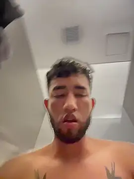 liam bronw online show from April 13, 8:31 pm