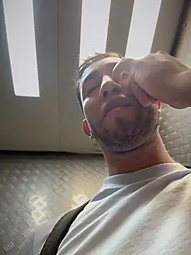 liam bronw online show from July 16, 5:06 pm