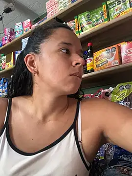 lannabellx online show from April 12, 10:12 pm