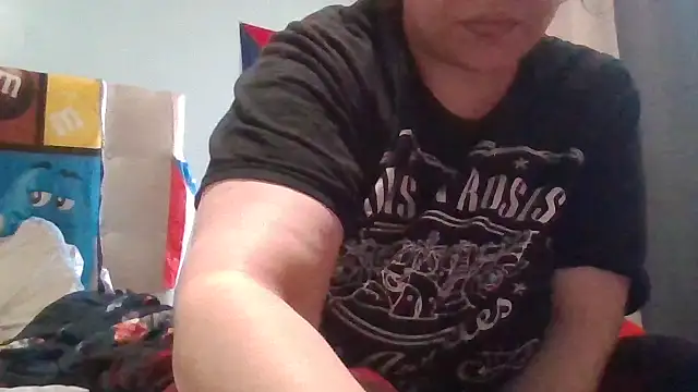 bellakay19 online show from April 18, 5:37 pm