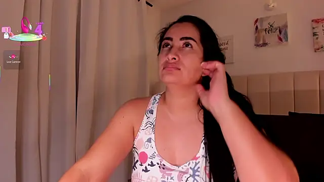 KiimDesire online show from April 1, 3:18 am