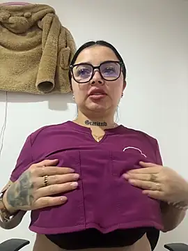 Mia  Bloom online show from February 3, 11:59 am