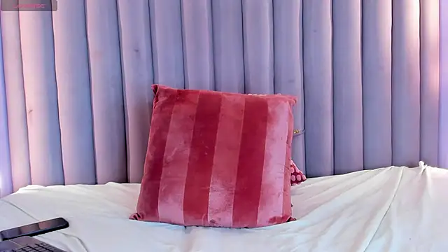 AmberStonne   online show from March 7, 7:48 am