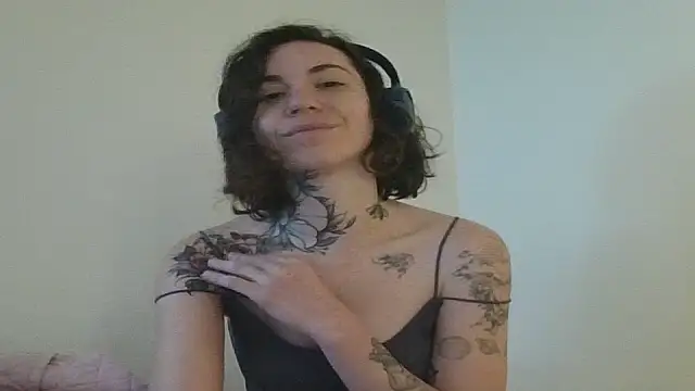 Dirty Pink online show from March 21, 9:25 am