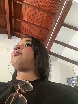 Isabella Belmont online show from February 12, 7:59 pm