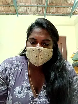 Milky Julia online show from February 16, 6:41 pm