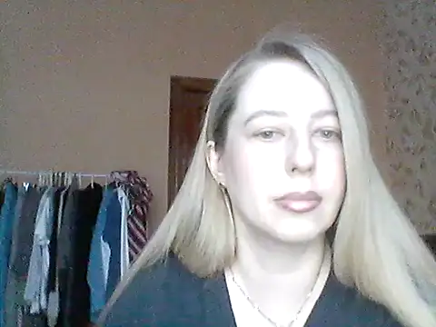 Miralisse online show from February 21, 2:51 pm