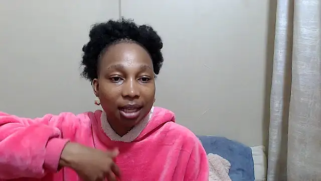 ExtraDoll online show from April 15, 6:25 am