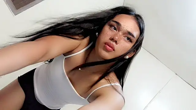 itsmadisonfucker online show from April 15, 2:12 am