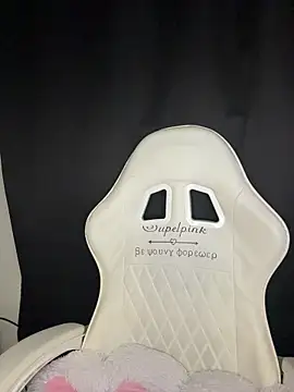 kuritto  online show from April 4, 3:49 am